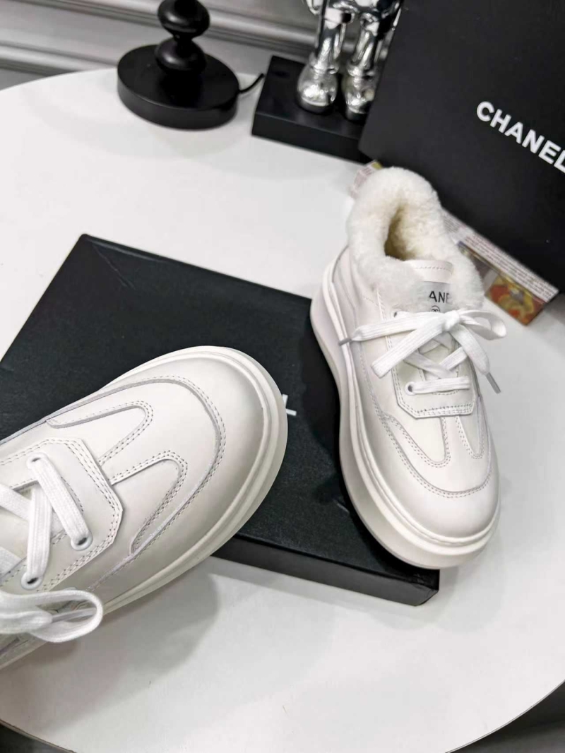 Ch**el sport shoes